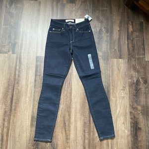NWT GAP Skinny Jeans